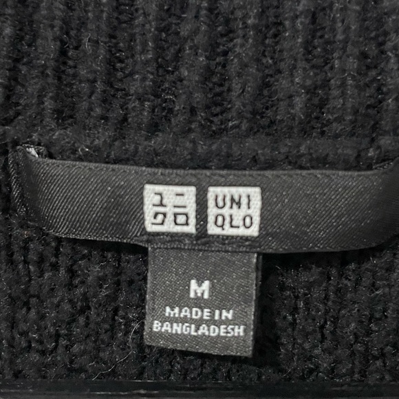 Uniqlo Sweater - Picture 3 of 4